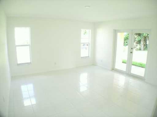 COUNTRY CLUB ACRES 2 - Residential