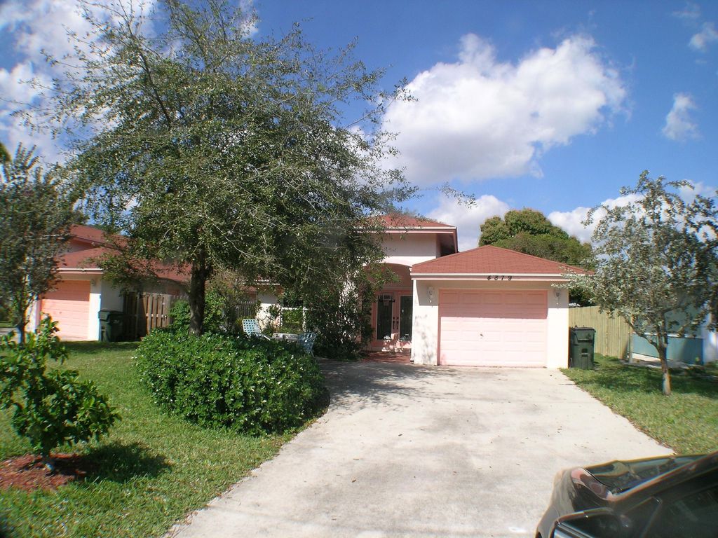 Photo of 4879 Lincoln Road, Delray Beach, FL 33445 (MLS # B26019128)