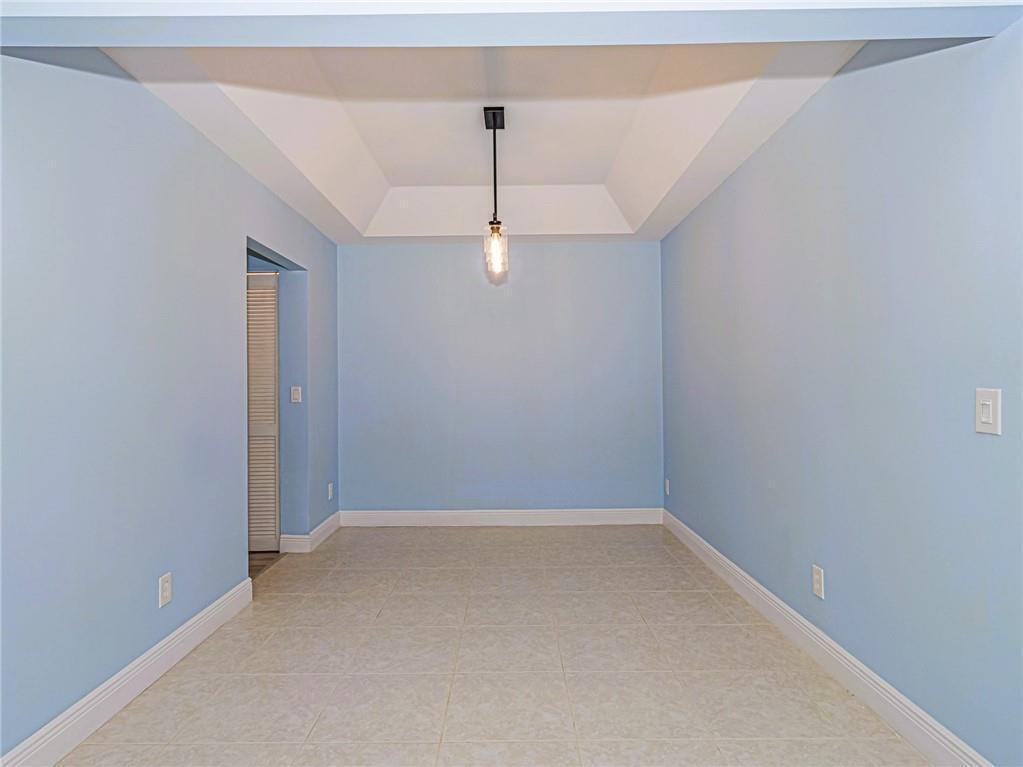 GROVE ISLE EAST CONDOMINI - Residential