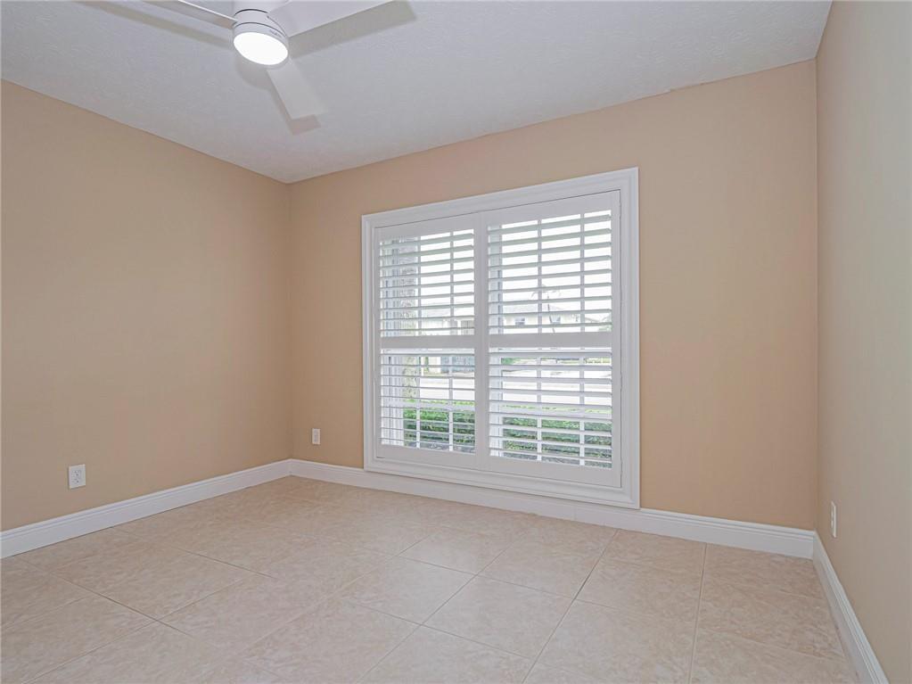 GROVE ISLE EAST CONDOMINI - Residential