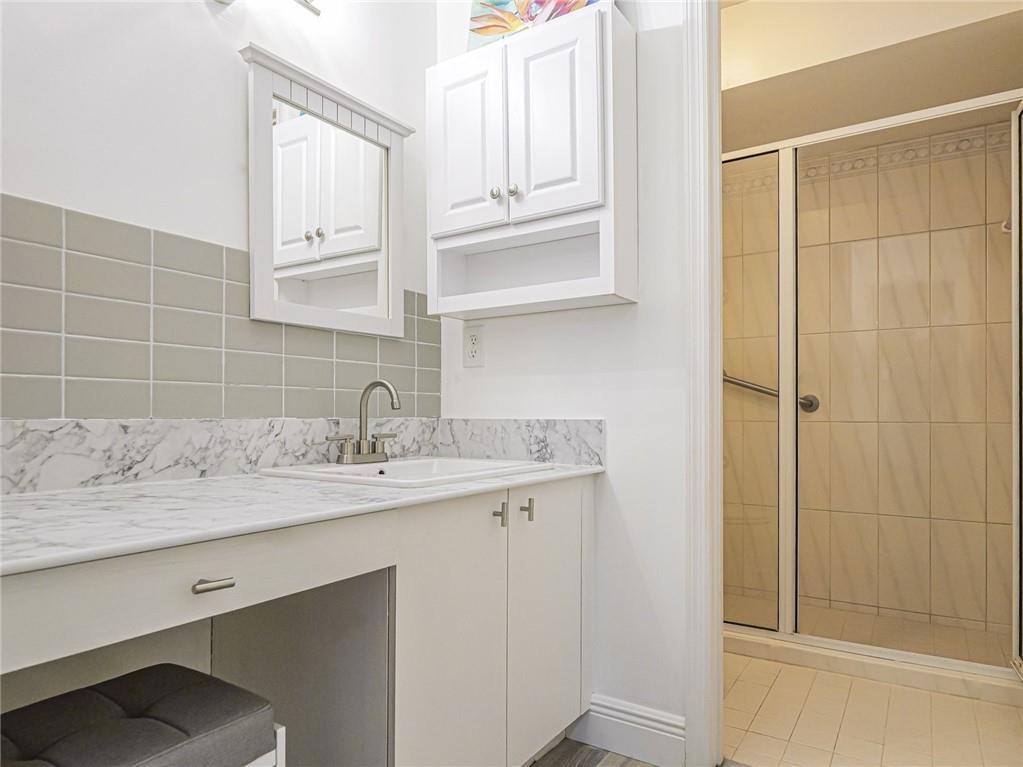 GROVE ISLE EAST CONDOMINI - Residential