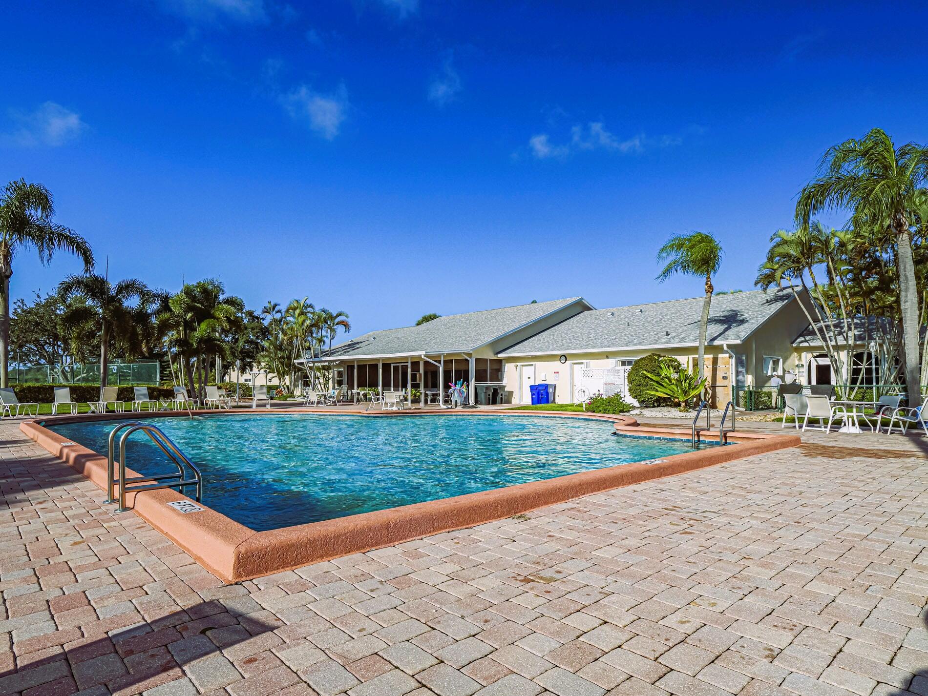 GROVE ISLE EAST CONDOMINI - Residential