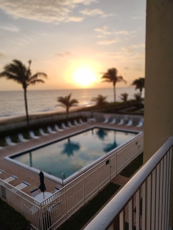 Island Beach Club - Residential