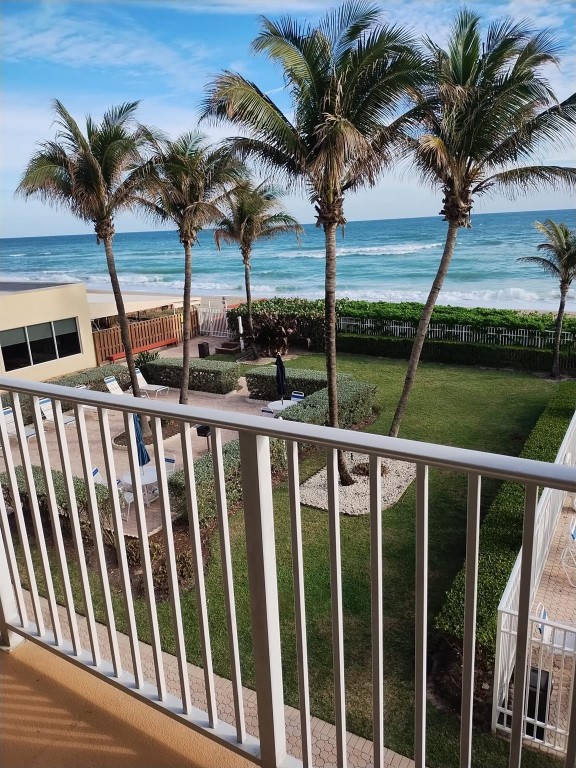 Island Beach Club - Residential