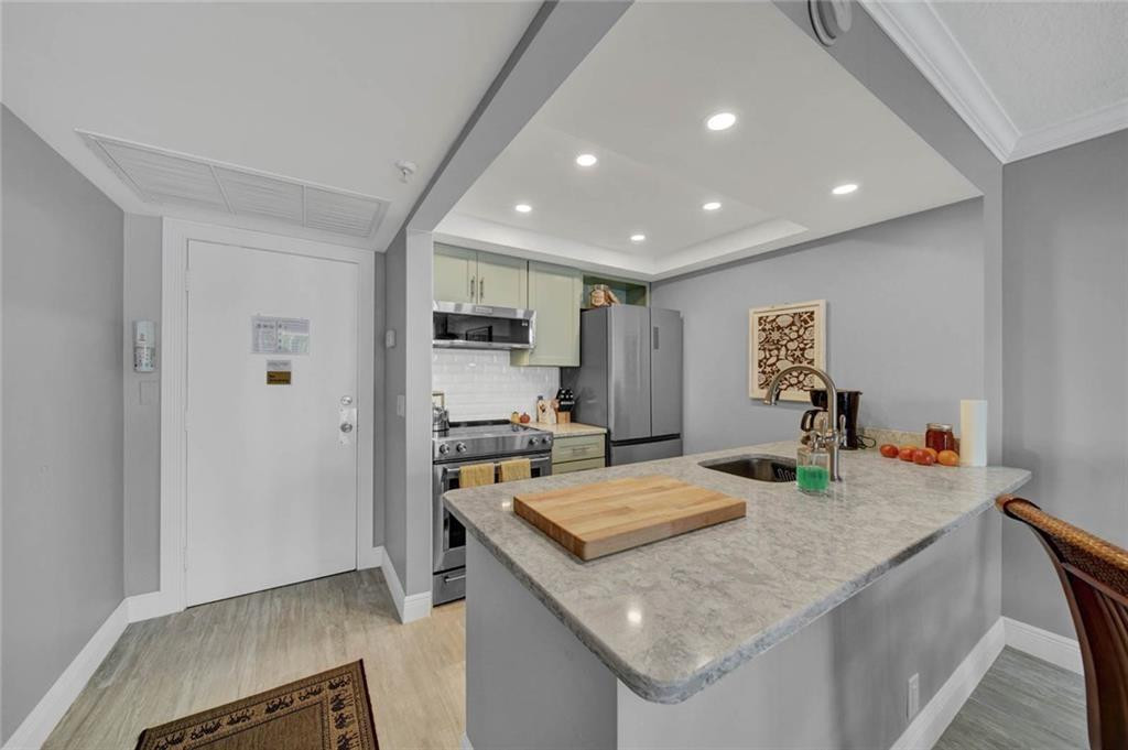 Island Beach Club - Residential