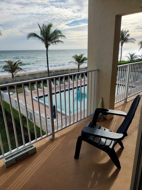 Island Beach Club - Residential