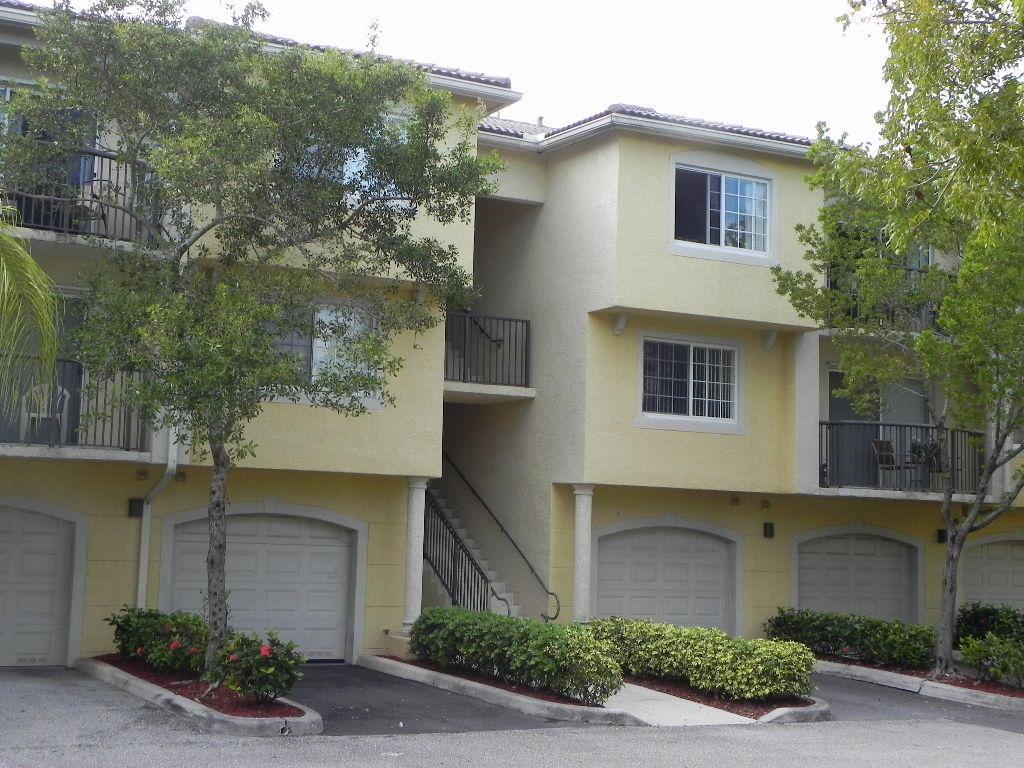 GRAND VIEW AT CRESTWOOD C - Residential Lease