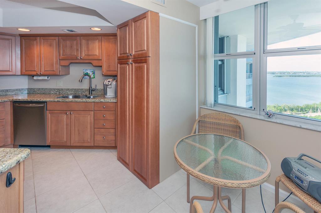 CORNICHE CONDO - Residential