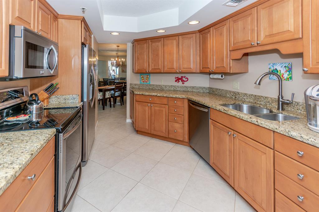 CORNICHE CONDO - Residential