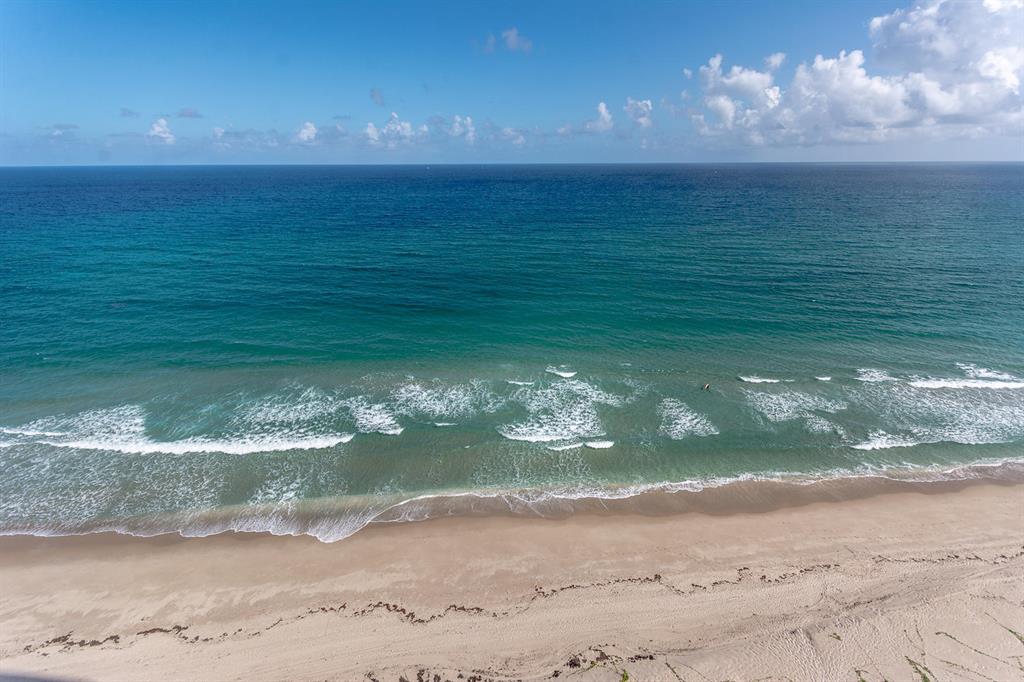 CORNICHE CONDO - Residential