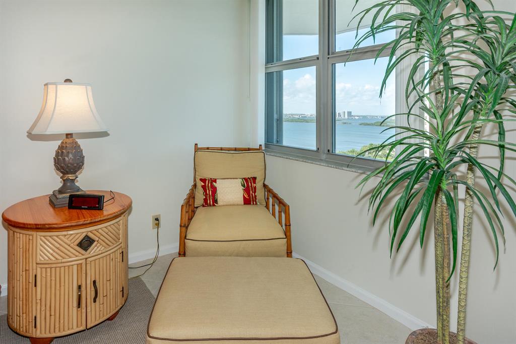 CORNICHE CONDO - Residential