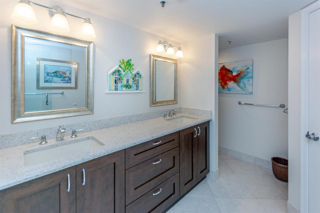 CORNICHE CONDO - Residential