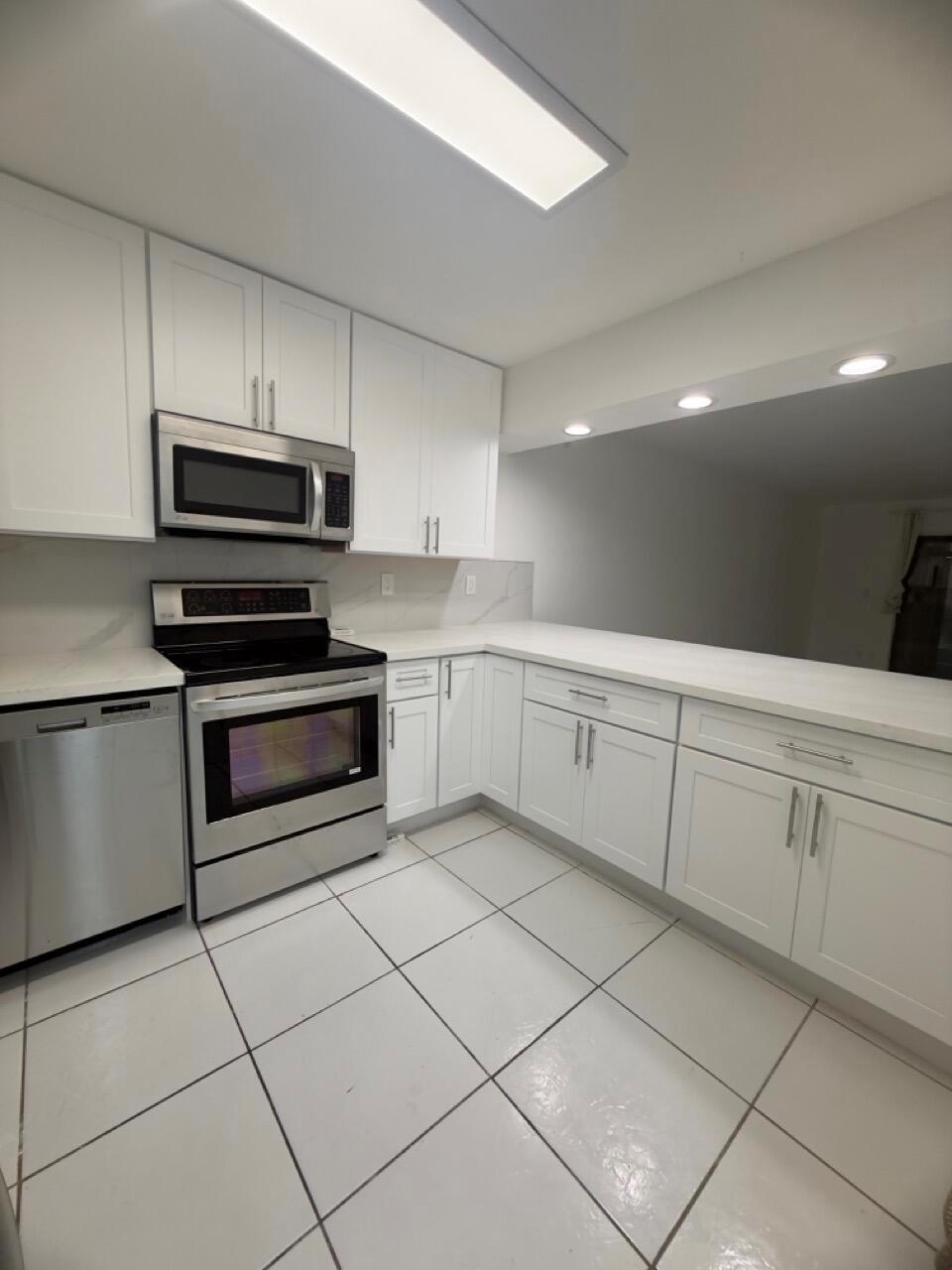 ISLE OF SANDALFOOT CONDO - Residential Lease