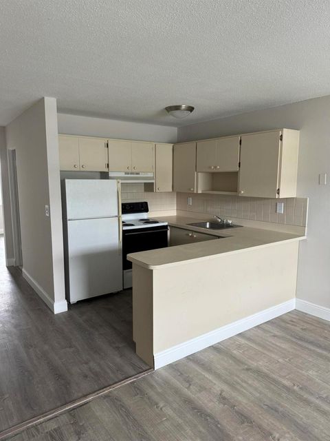 2716 Vandiver Drive 10b West Palm Beach FL 33409