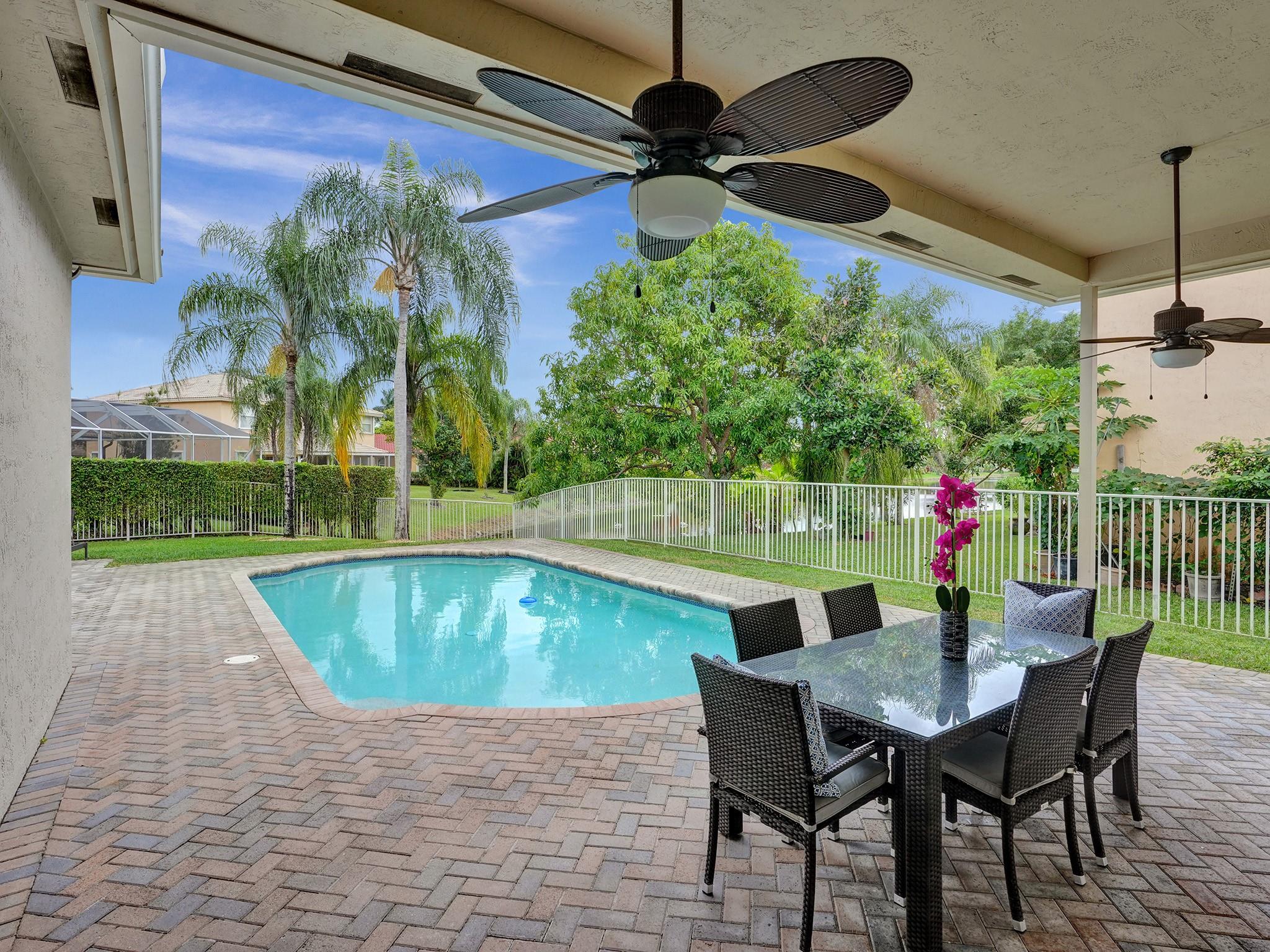 CORAL CREEK REPLAT 3 - Residential