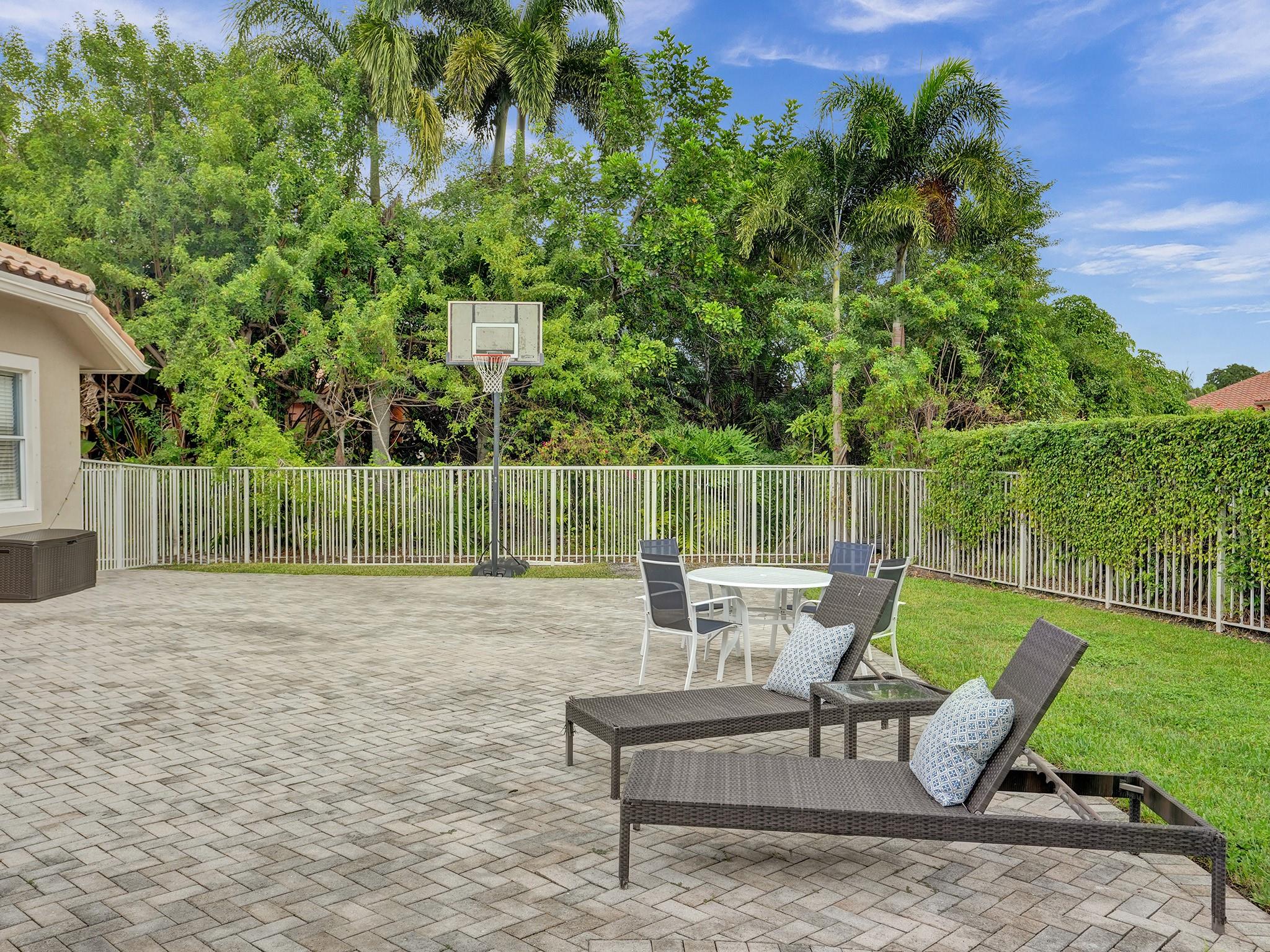 CORAL CREEK REPLAT 3 - Residential