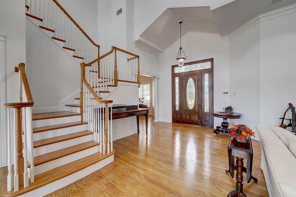 RIVERSIDE ON THE LOXAHATC - Residential