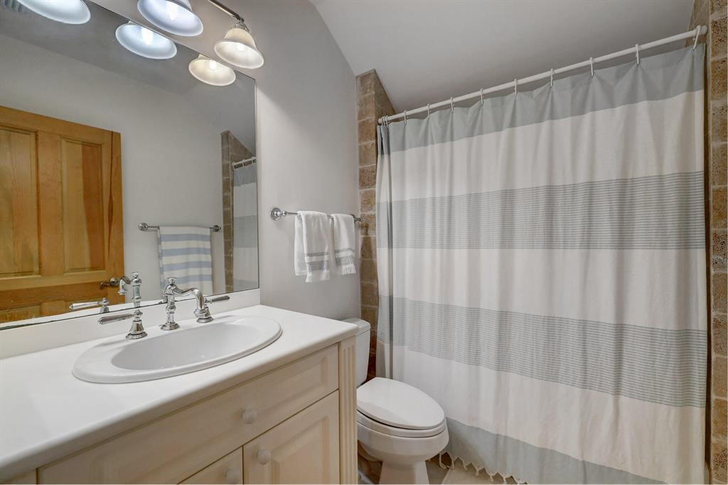 RIVERSIDE ON THE LOXAHATC - Residential