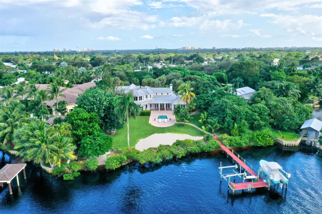 RIVERSIDE ON THE LOXAHATC - Residential