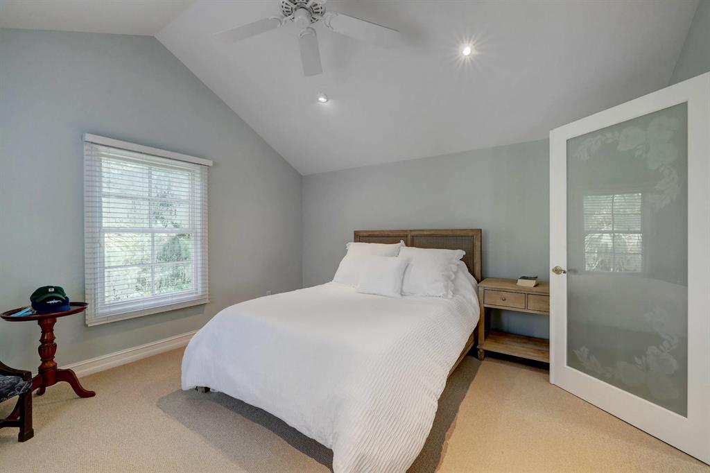 RIVERSIDE ON THE LOXAHATC - Residential