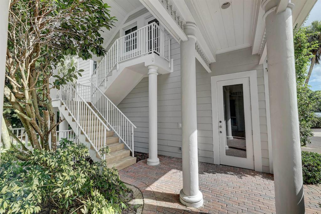 RIVERSIDE ON THE LOXAHATC - Residential