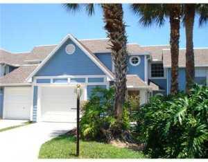 Lovely townhome short distance to beautiful Jupiter and Juno Beaches, pier, parks, restaurants and shopping. Updated kitchen with granite counter tops, breakfast area, formal dining area in living room. Main level primary bedroom with large closet, two additional bedrooms upstairs along with a huge loft area with bed, tv and sofa. Screened patio with corner view of the lake, one car garage. Internet provided. Gated community with community pool.