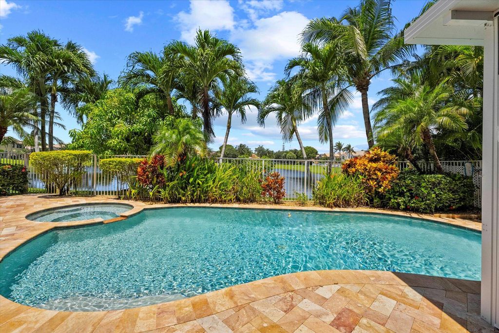 Photo of 1674 E Classical Boulevard, Delray Beach, FL 33445 (MLS # R10998243)
