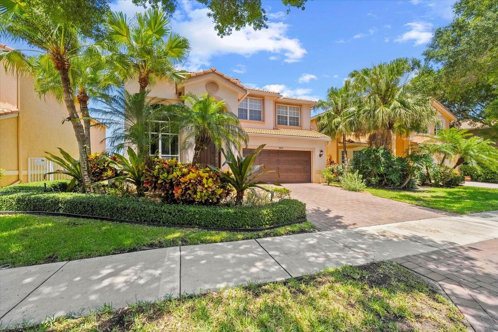 Photo of 1674 E Classical Boulevard, Delray Beach, FL 33445 (MLS # R10998243)