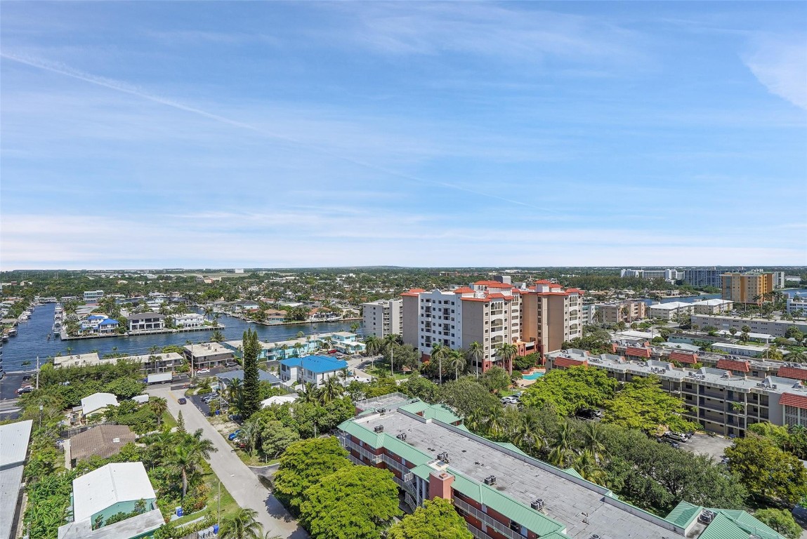 Silver Thatch - Residential