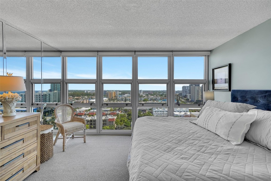 Silver Thatch - Residential