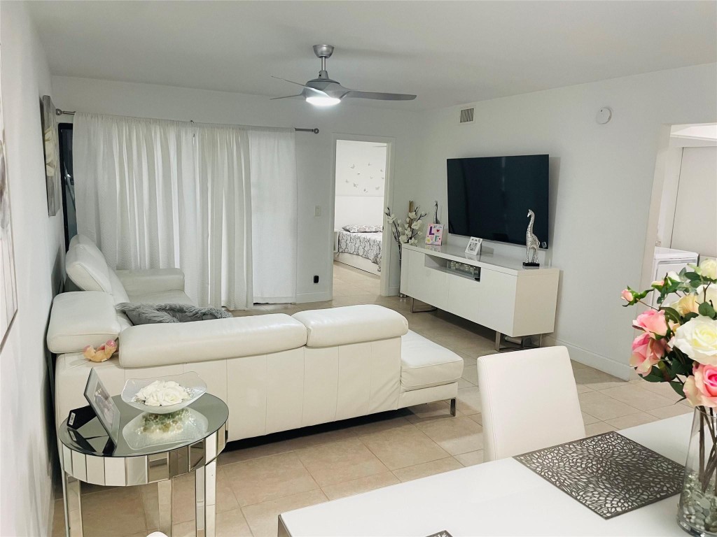 RAMBLEWOOD COURT - Residential