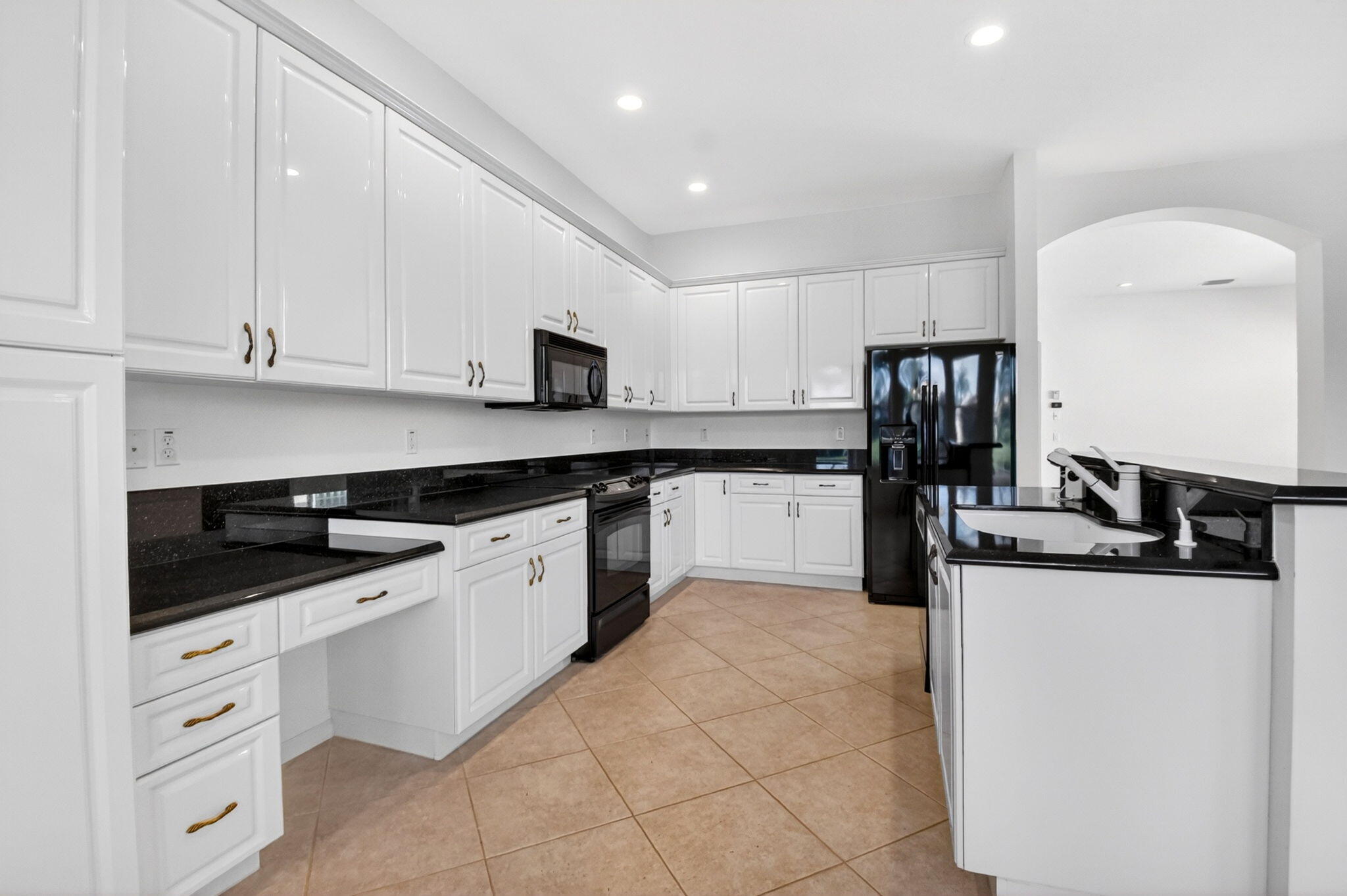 VALENCIA SHORES - Residential