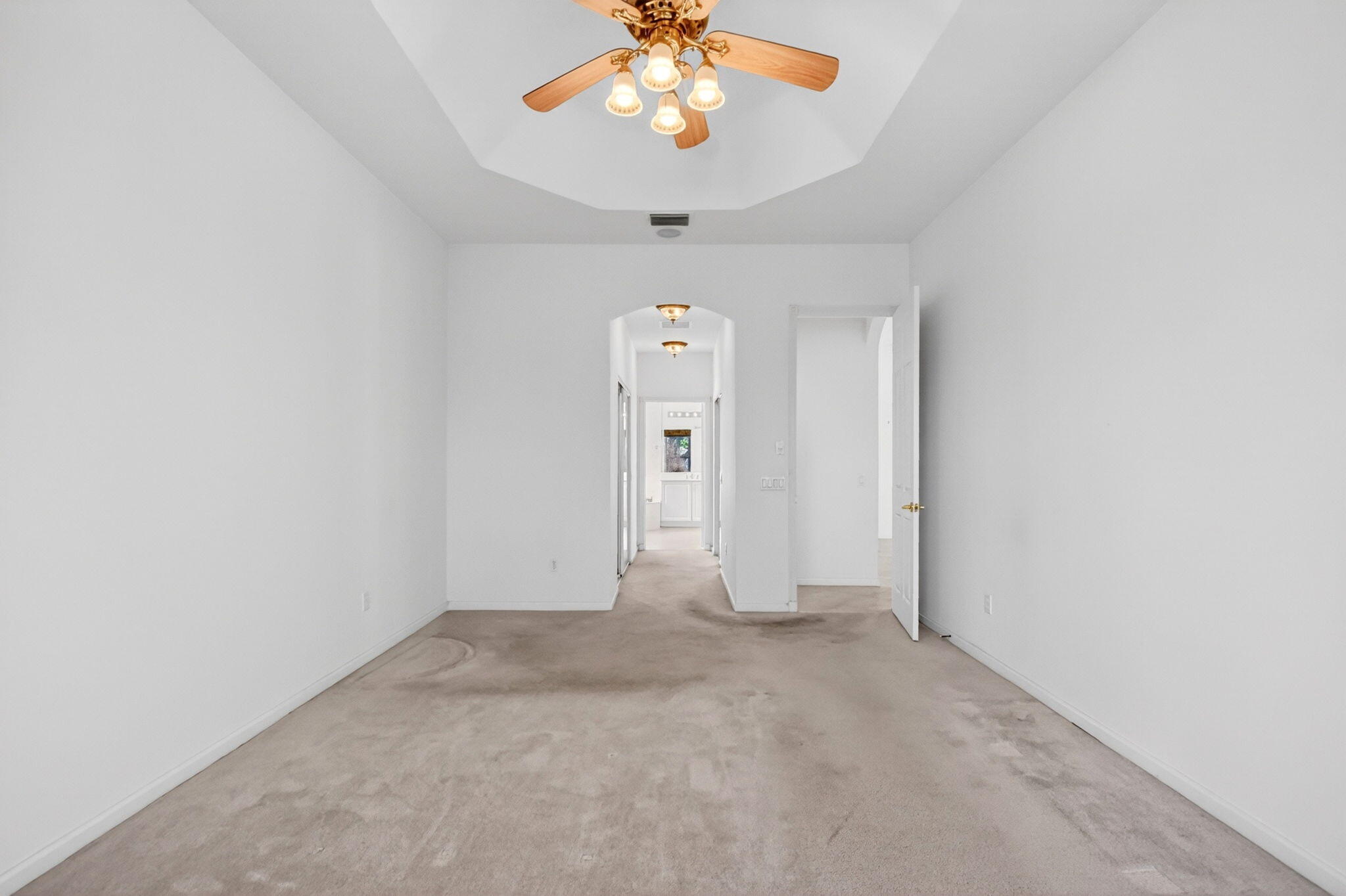 VALENCIA SHORES - Residential