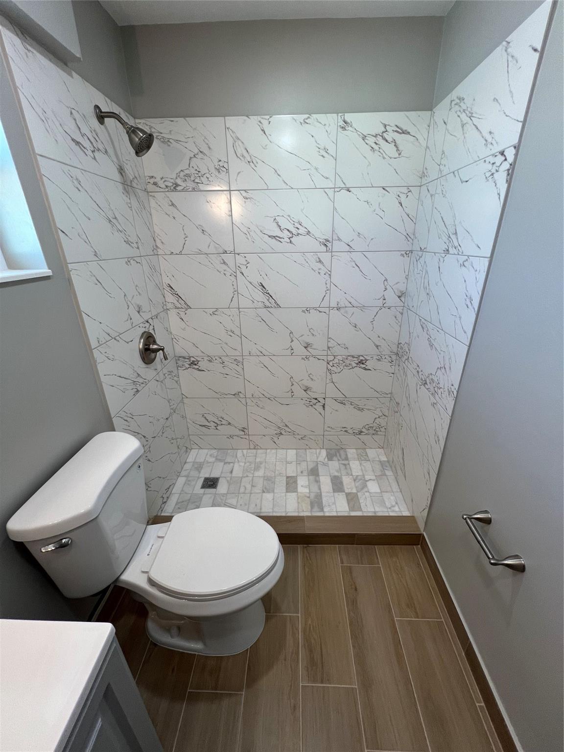 Lauder-Gate 26-48 B - Residential Lease