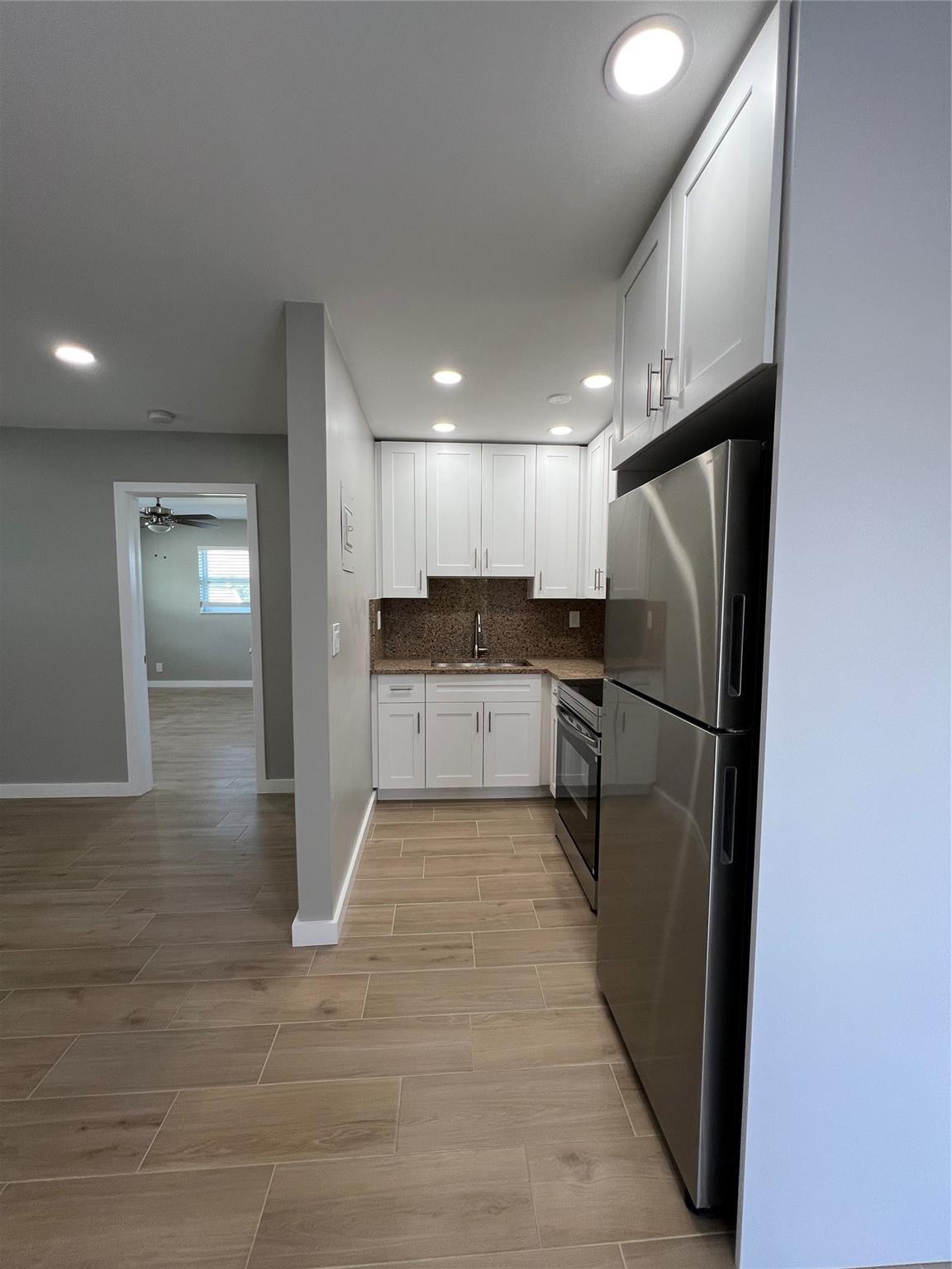 Lauder-Gate 26-48 B - Residential Lease