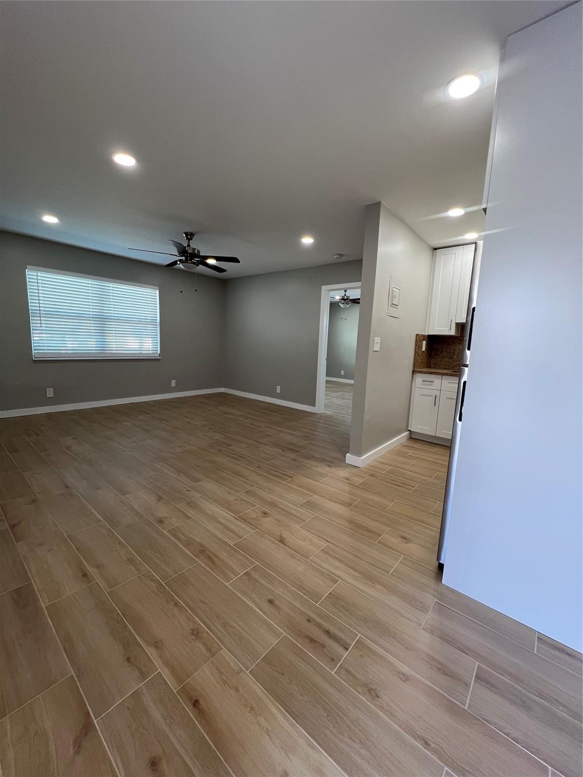 Lauder-Gate 26-48 B - Residential Lease