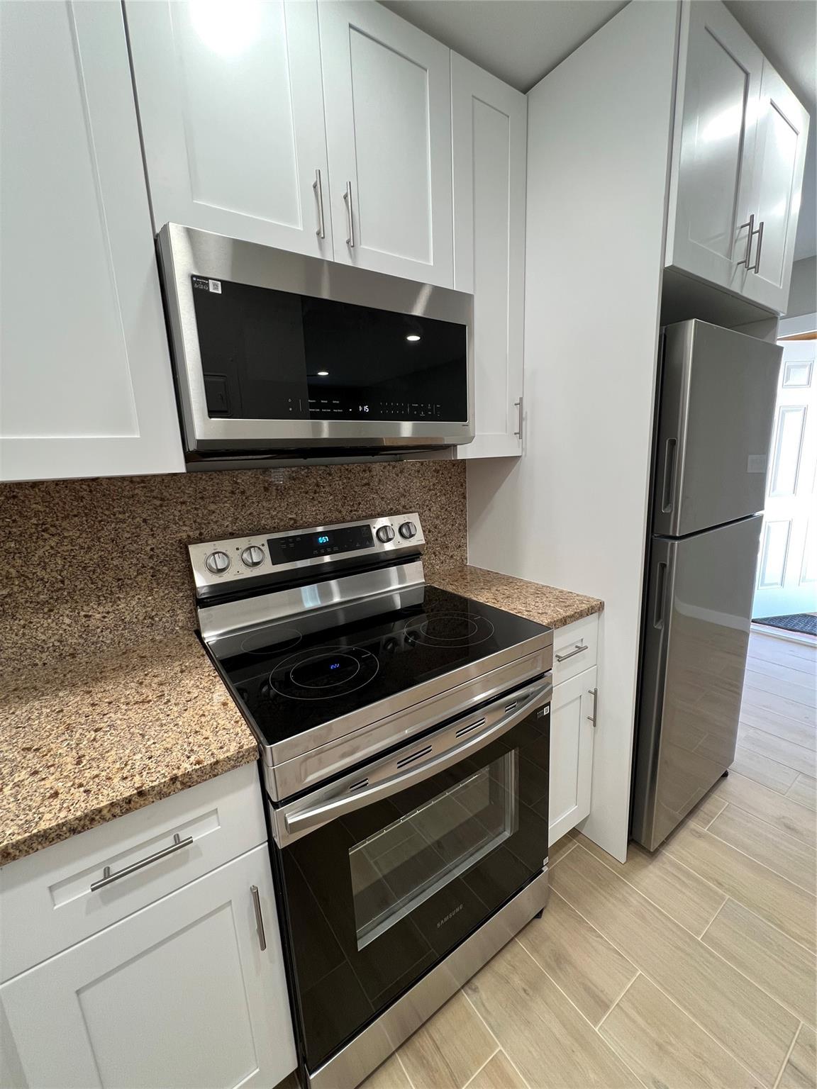 Lauder-Gate 26-48 B - Residential Lease