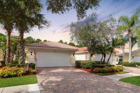 Photo of 9164 SE Hawks Nest Court, Hobe Sound, FL 33455 (MLS # B26060225)