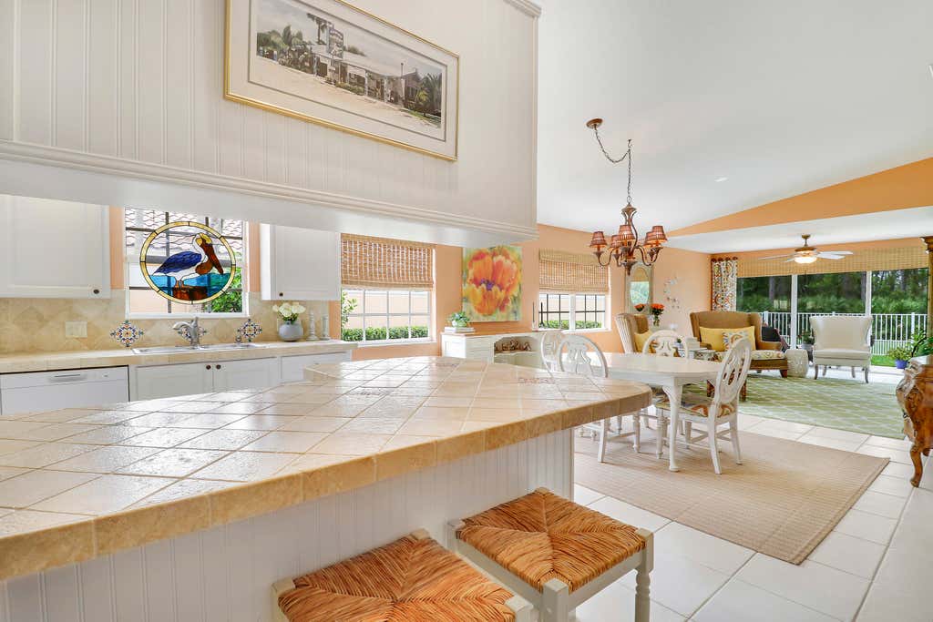 Photo of 9164 SE Hawks Nest Court, Hobe Sound, FL 33455 (MLS # B26060225)