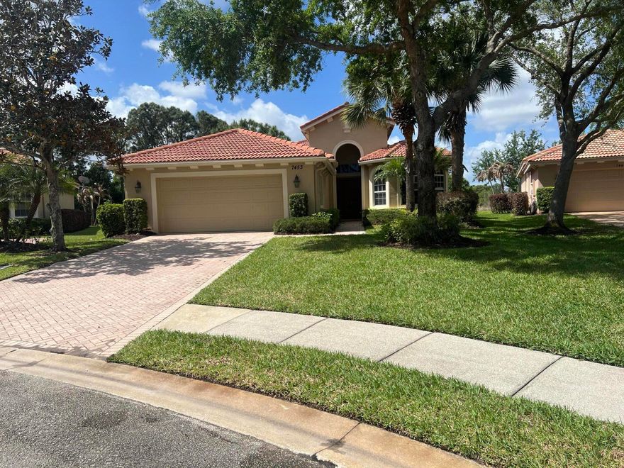 This PGA Village cul-de-sac home checks the privacy boxes! With an oversized lot, the expansive backyard has the 7th hole of the PGA Golf Club's Dye course in the background. That view can be enjoyed from the main BR, family room, breakfast nook and the 17x27' screened lanai! The large, light-filled den provides a comfortable 3rd BR with an adjacent 1/2 bath. Lived in only as a seasonal home,well maintained and priced for your updates! AC-2021, H2O heater-2021, SS fridge-2020, SS dishwasher- 2022. Memberships at both private golf clubs are available- The Legacy and The PGA Golf Club. Enjoy your Island Club amenities center for fitness, pickleball, a resort style pool, & social events. Also...guard gated security, reasonable HOA fees, county taxes only and no CDD fees! and there's more Get to beaches within 30 minutes, shopping, dining, healthcare, banking within minutes, PBI in less than an hour, Orlando (MCO) in less than 2 hours and catch commercial flights now flying out of Vero Beach Regional in 45 minutes. Great for snowbirds, families, dog lovers, bird lovers, beach lovers, and baseball lovers. New York Mets Spring Training is just minutes away and 4 additional MLB teams are in nearby Jupiter and West Palm Beach. Schedule a showing today!
