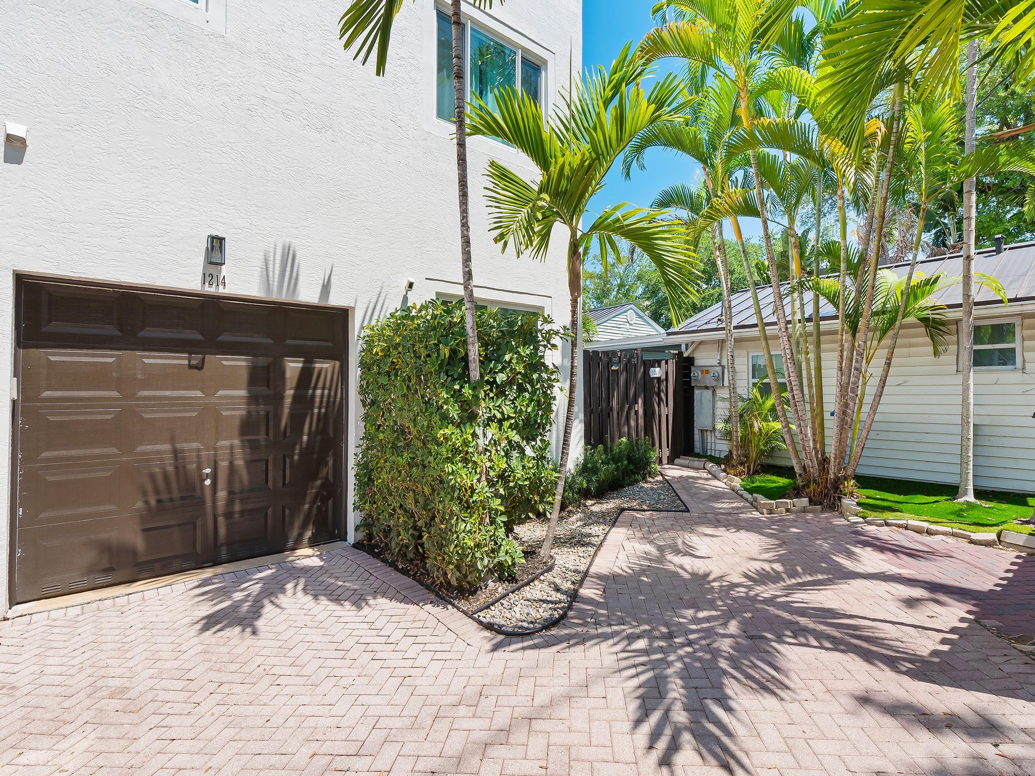 Colee Hammock 1-17 B - Residential