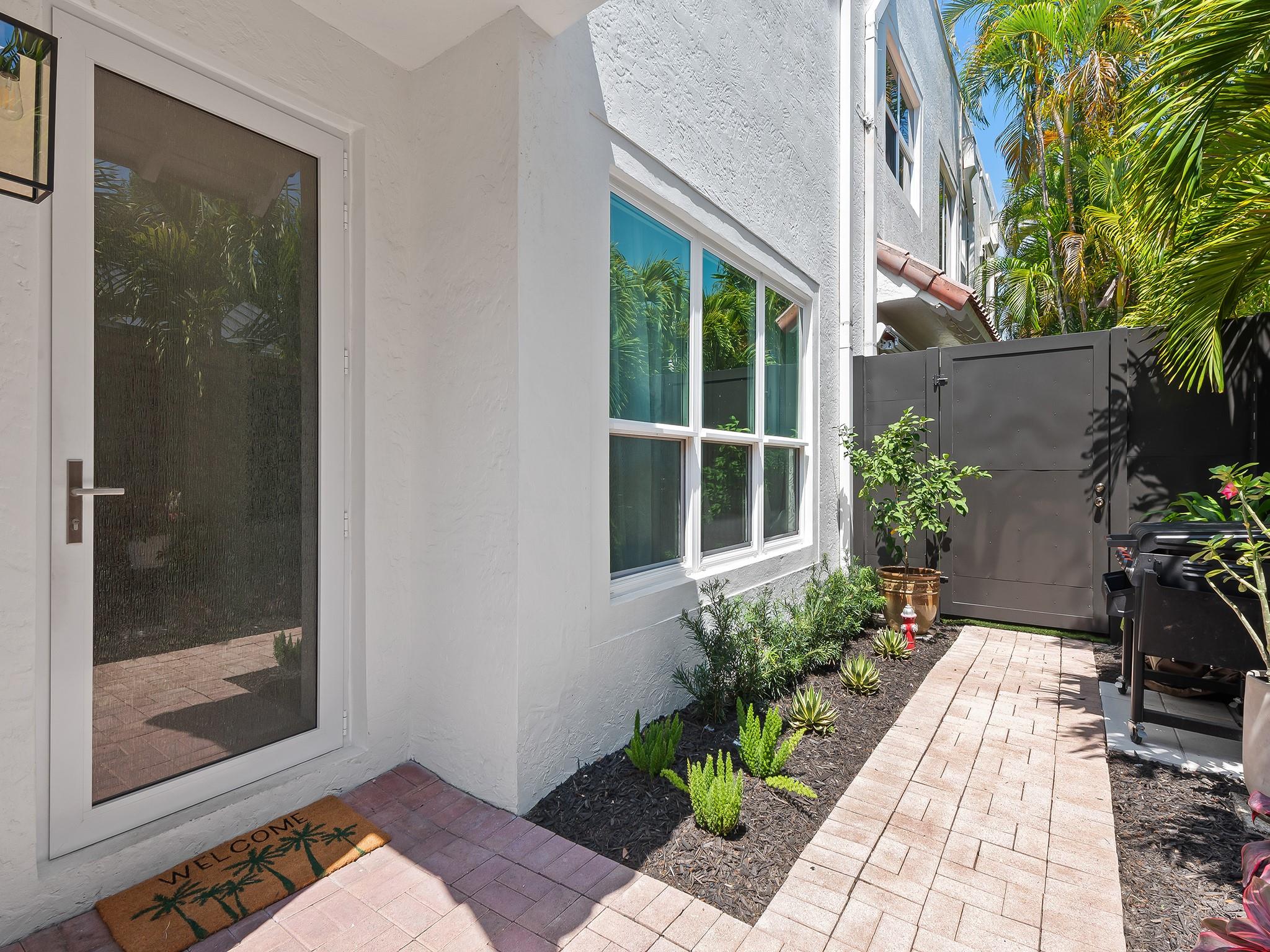 Colee Hammock 1-17 B - Residential