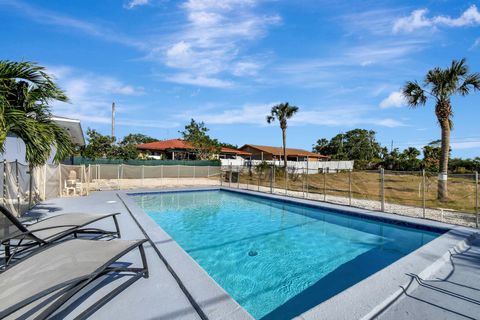 A home in Lake Worth Beach