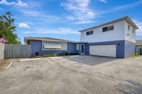 A home in Lake Worth Beach