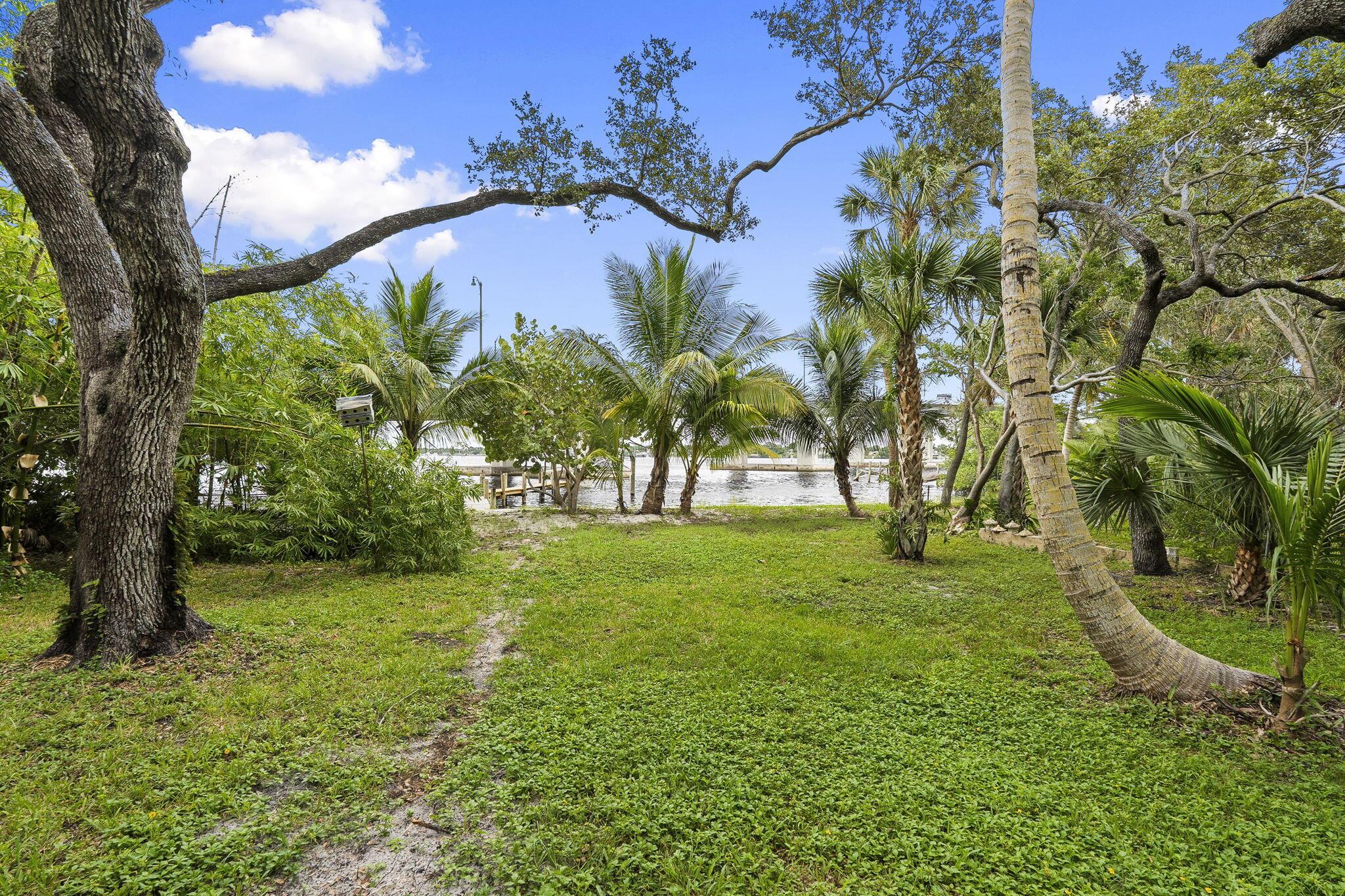Point St Lucie - Residential Lease