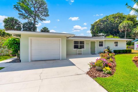 715 SE Alamanda Way Stuart FL 34996