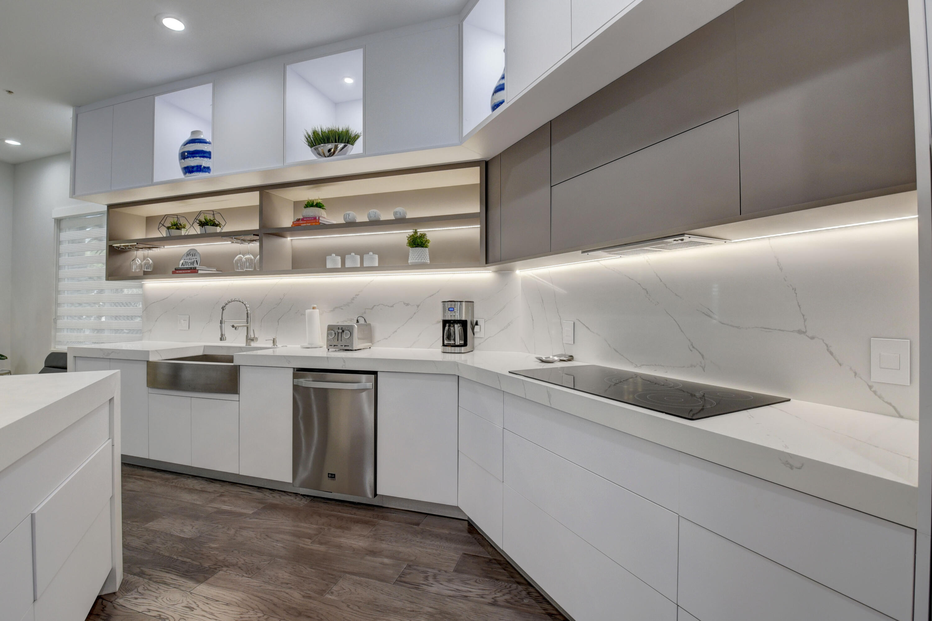 SATURNIA - Residential