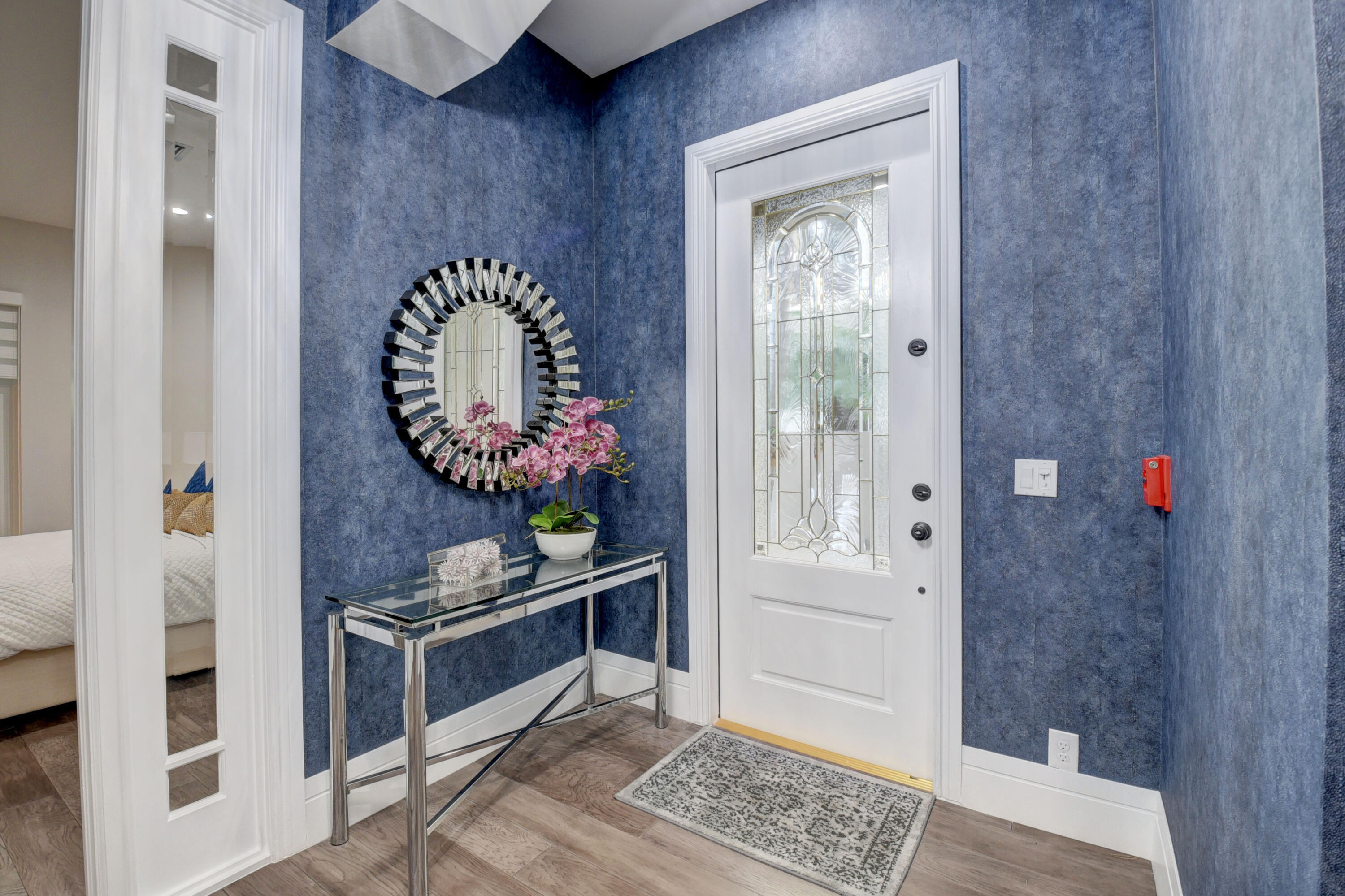 SATURNIA - Residential