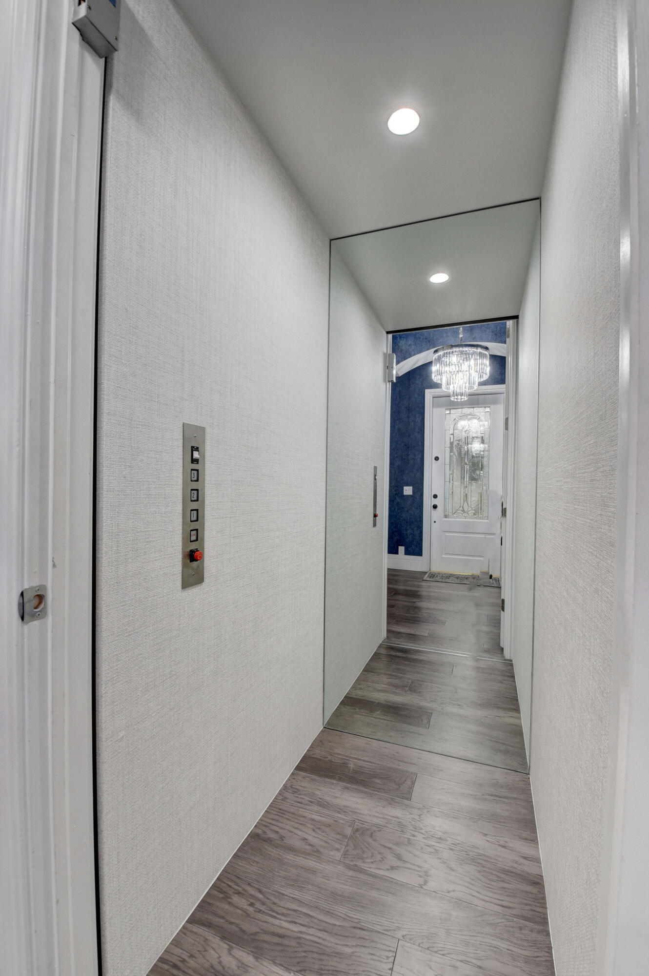 SATURNIA - Residential