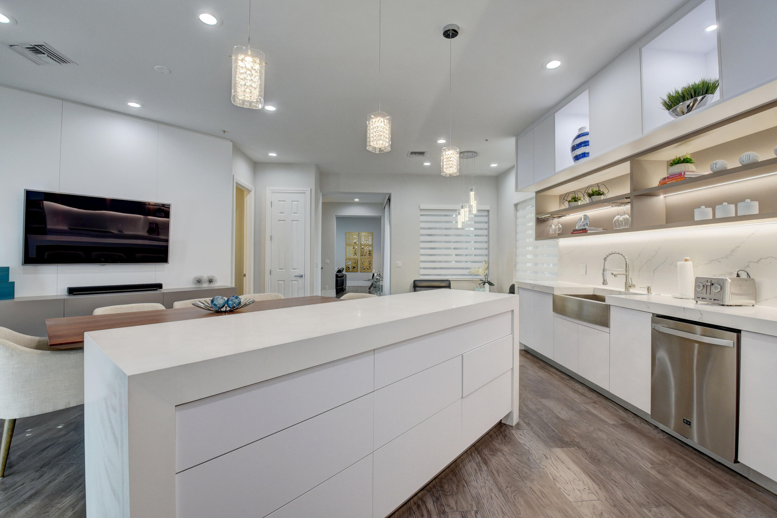 SATURNIA - Residential